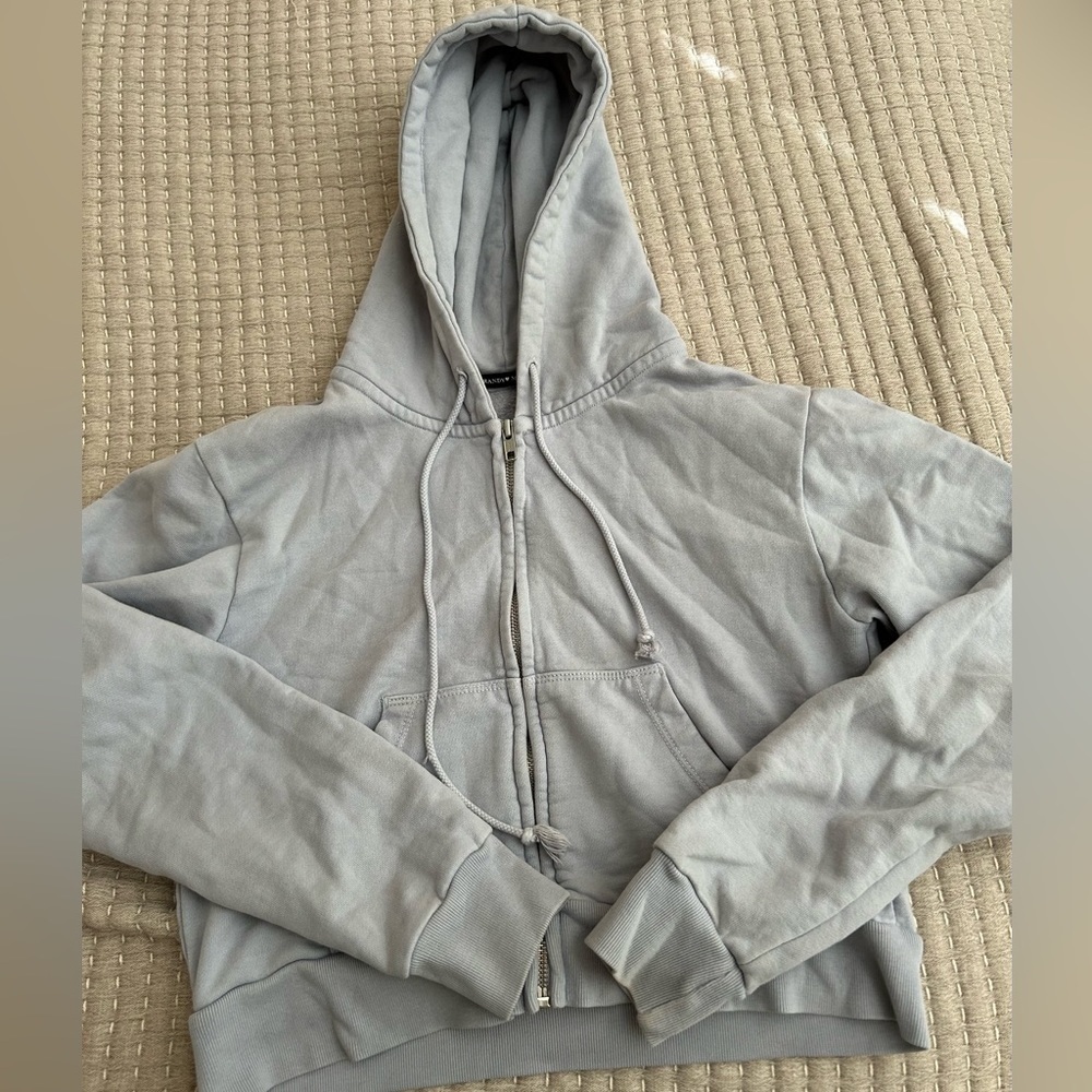brandy melville cropped zip up hoodie